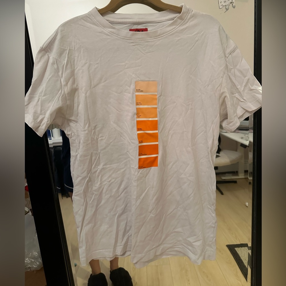 424 PANTONE SWATCH T-SHIRT